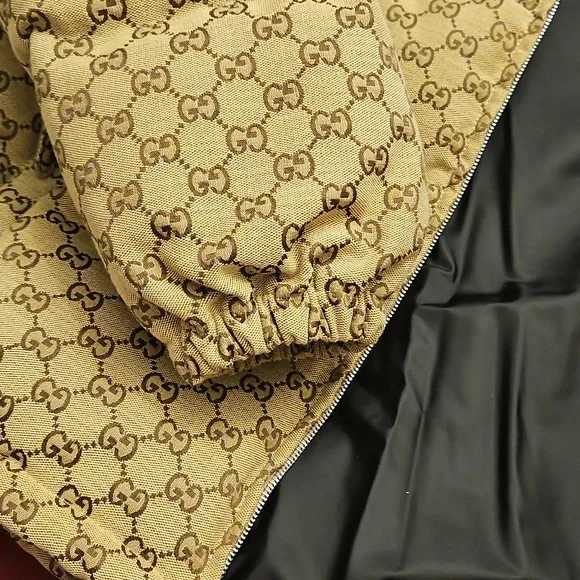 Gucci Beige Monogram Quilted Puffer Jacket - Picture 8 of 14